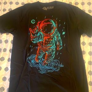 Astronaut tee